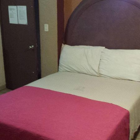Hotel Suiza ティファナ エクステリア 写真